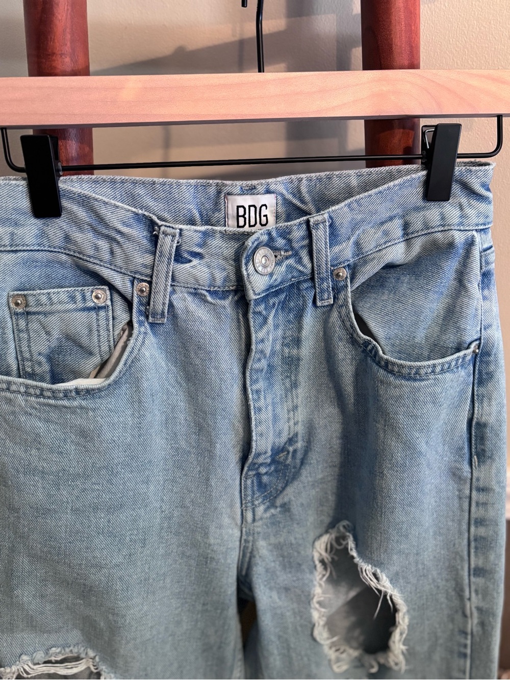 Urban Outfitters BDG Light Blue Distressed High Rise Mom Jeans Denim Edgy - Picture 7 of 11